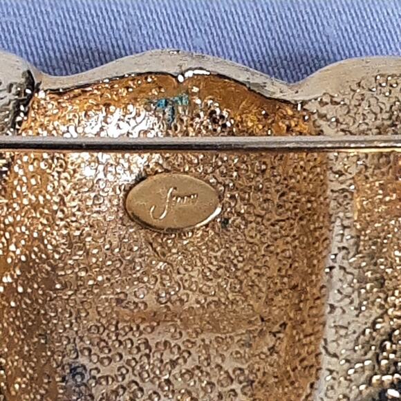 Vintage 1980s Elephant Head Brooch Heavy Gold Tone Metal Brown Green Enamel - Picture 7 of 11